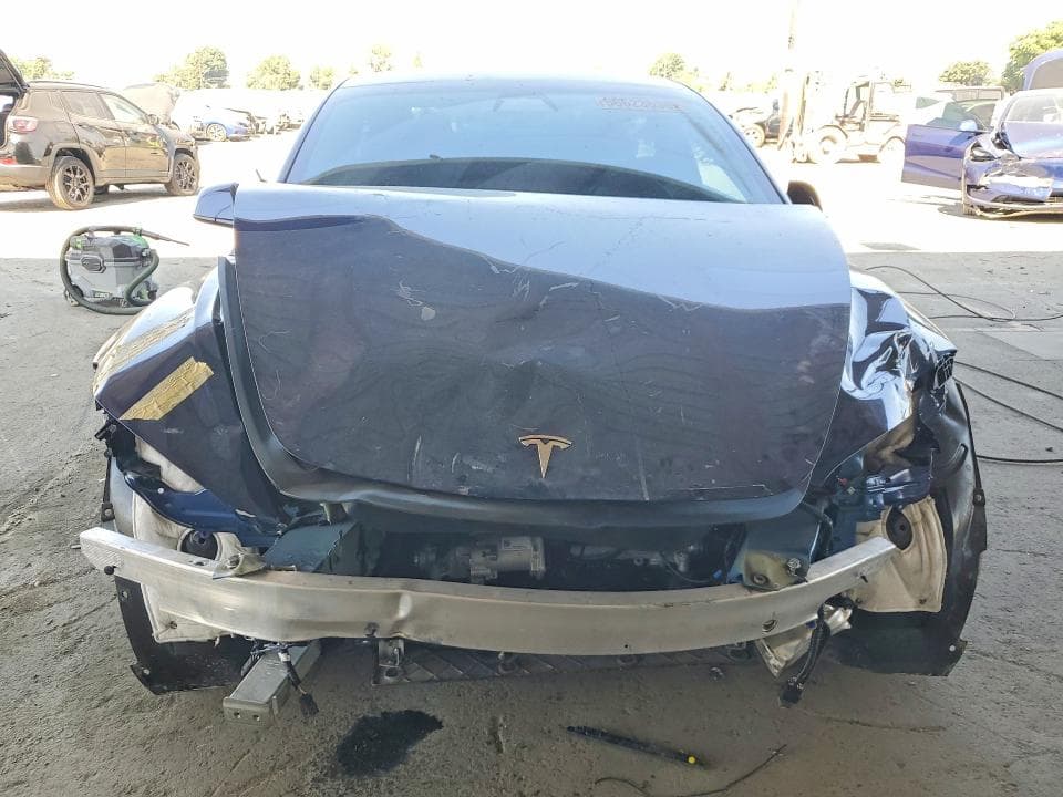 2025 TESLA MODEL 3 5