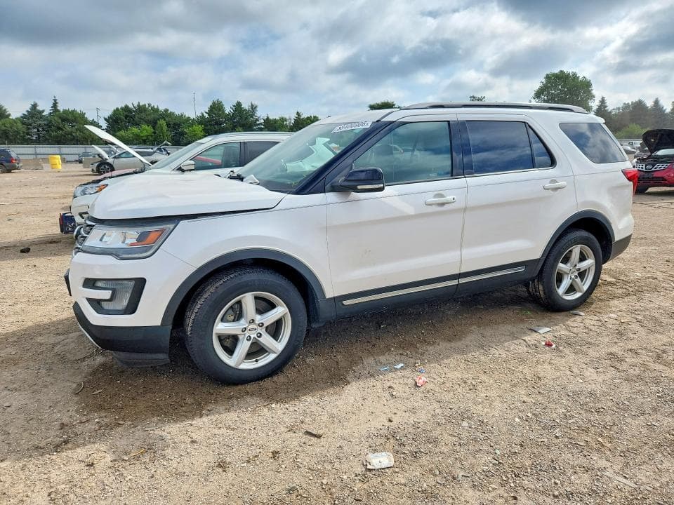 2017 FORD EXPLORER XLT - 1