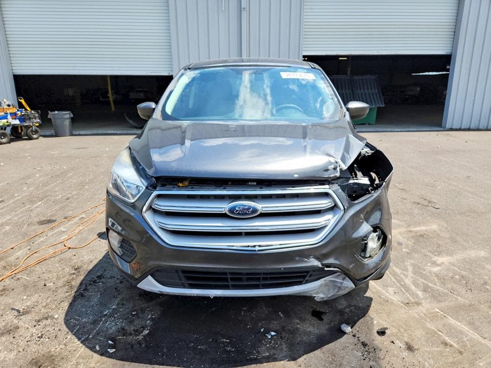 2019 FORD ESCAPE SE 5