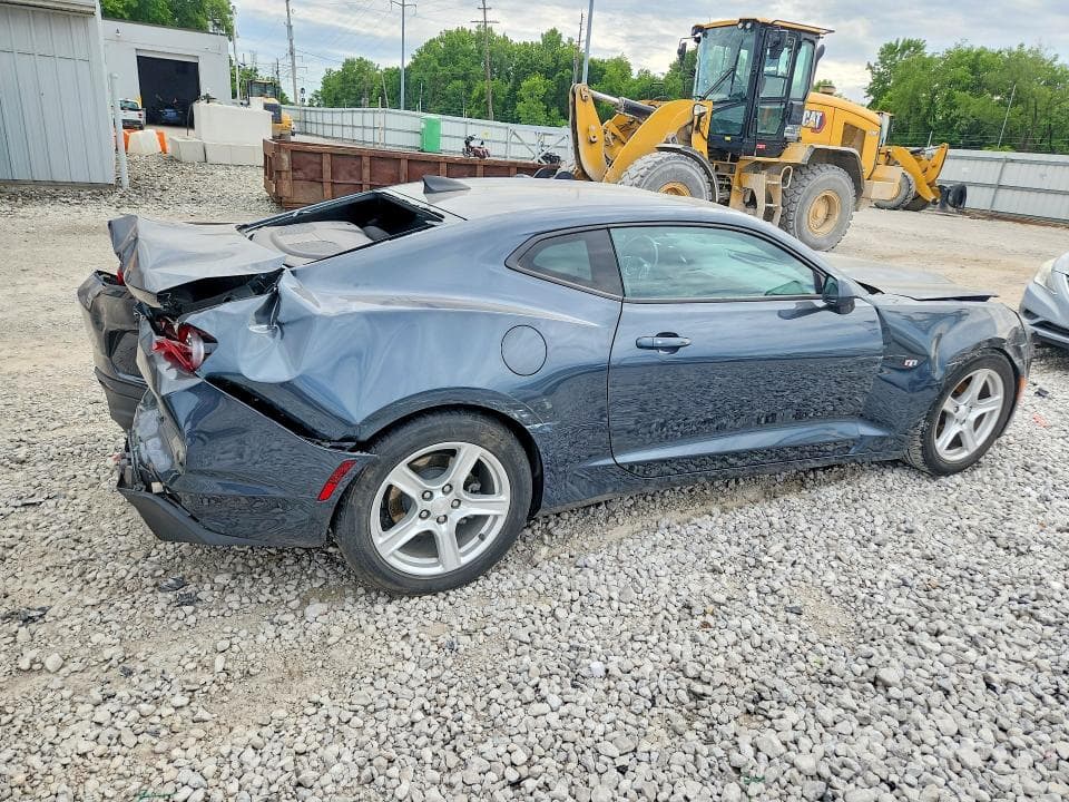 2019 CHEVROLET CAMARO LS 3