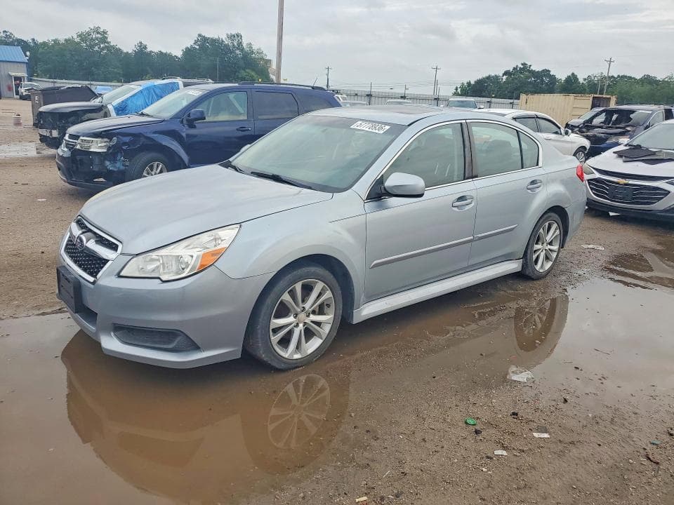 2013 SUBARU LEGACY - 1