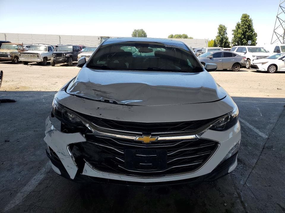 2023 CHEVROLET MALIBU LT 5