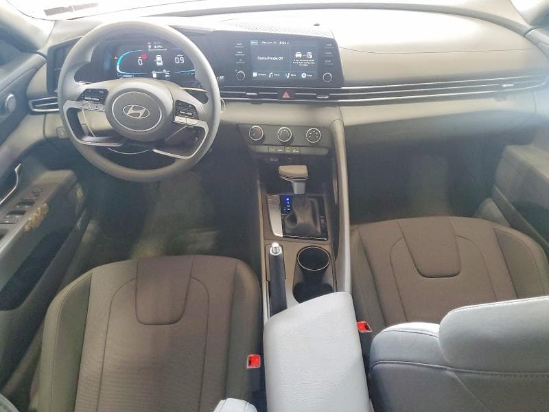 2026 HYUNDAI ELANTRA SE 8