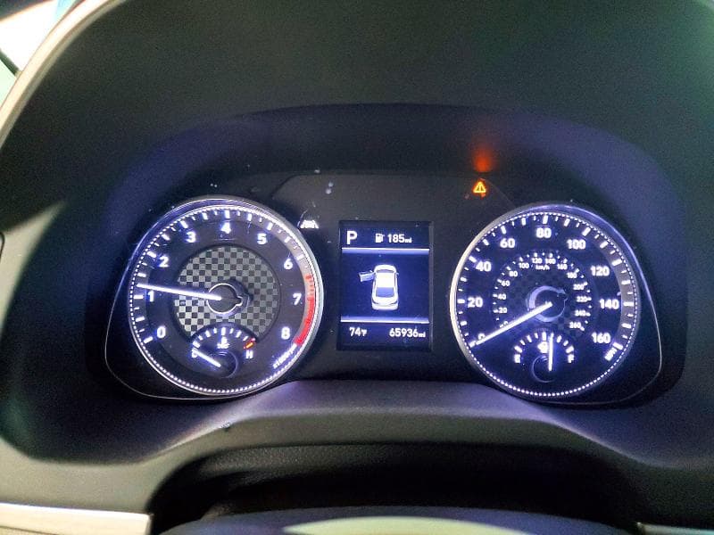 2020 HYUNDAI ELANTRA SEL 9