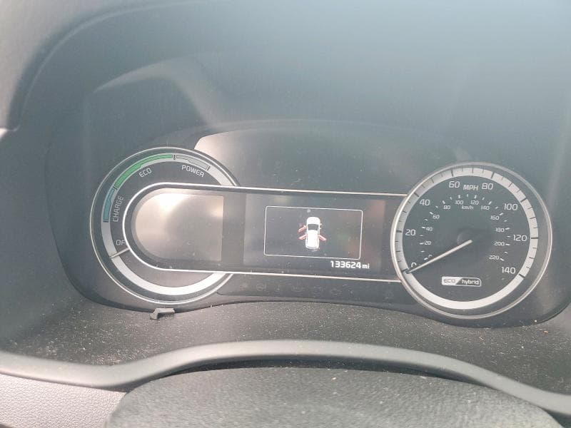 2018 KIA NIRO LX 9