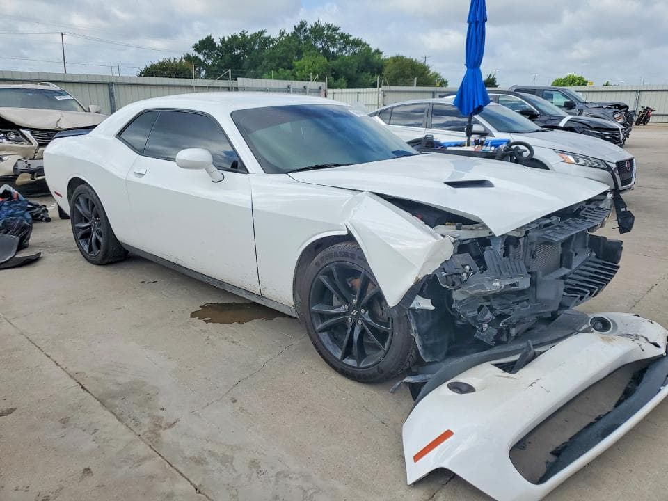 2018 DODGE CHALLENGER SXT 4