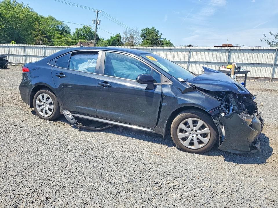 2022 TOYOTA COROLLA LE 4