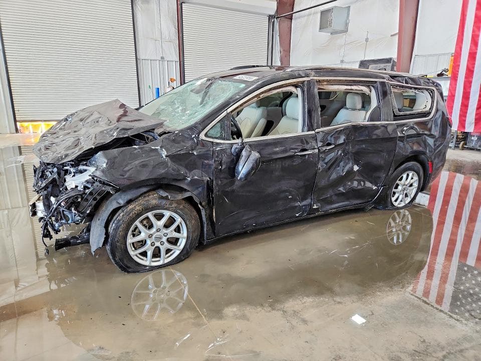 2021 CHRYSLER PACIFICA TOURING L - 1