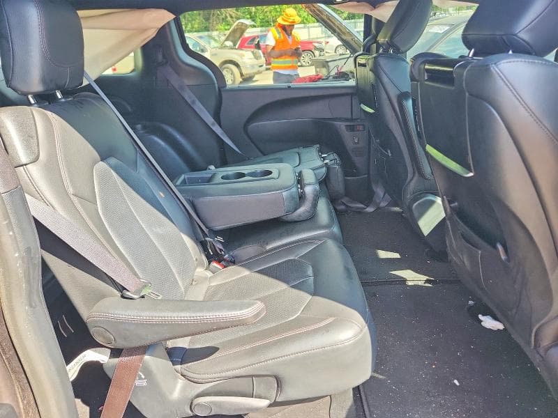 2020 CHRYSLER PACIFICA TOURING L PLUS 11