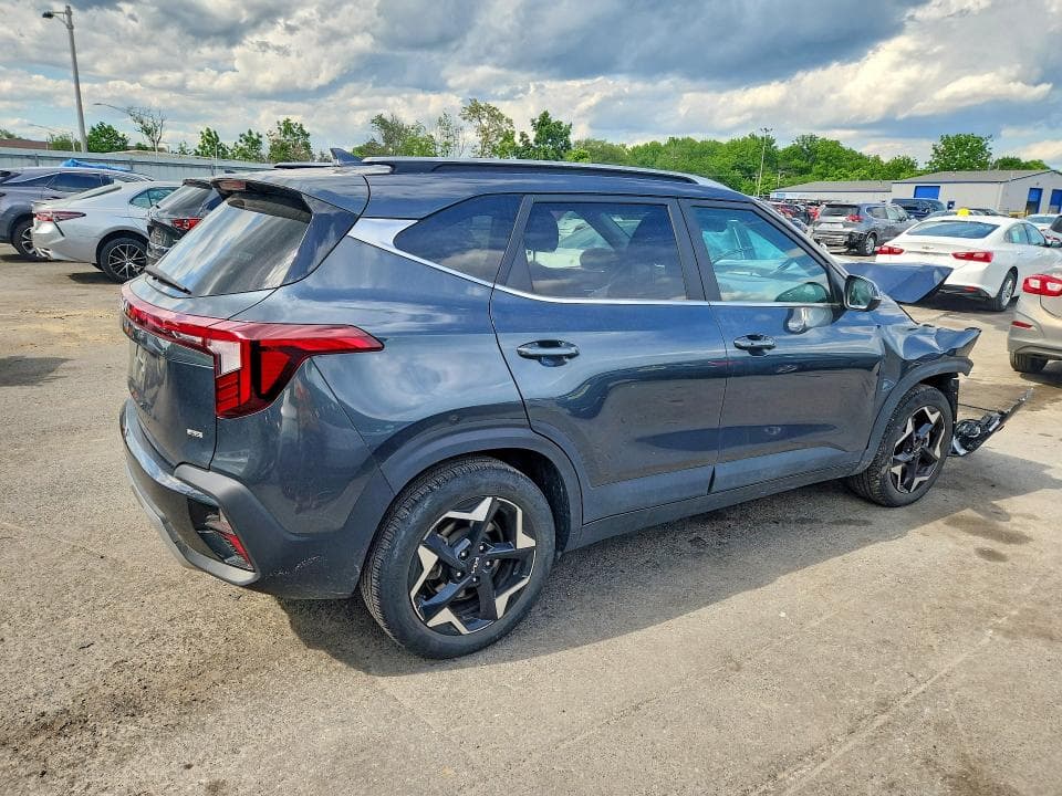 2024 KIA SELTOS EX 3