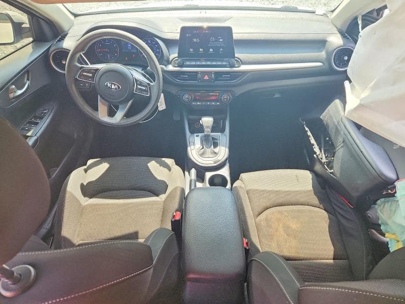 2019 KIA FORTE FE 8
