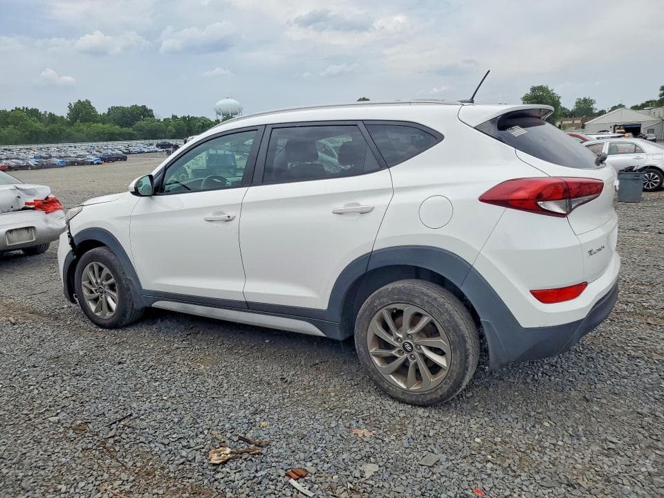 2017 HYUNDAI TUCSON SE 2