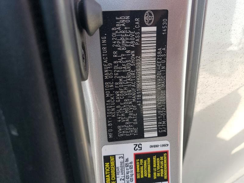 2019 TOYOTA CAMRY SE 12
