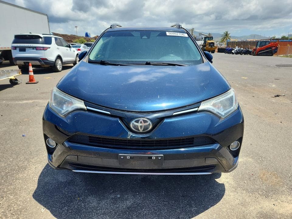 2018 TOYOTA RAV4 XLE 5