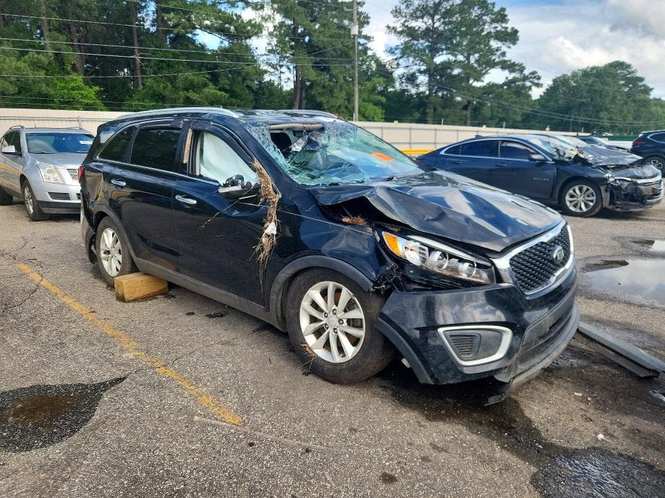 2017 KIA SORENTO LX 4
