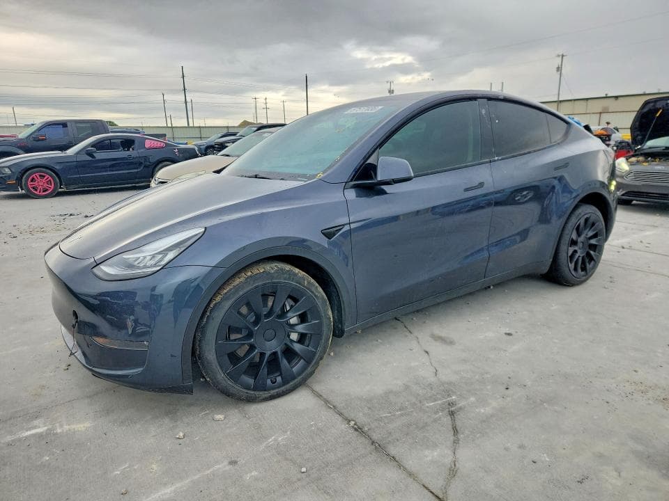 2023 TESLA MODEL Y - 1