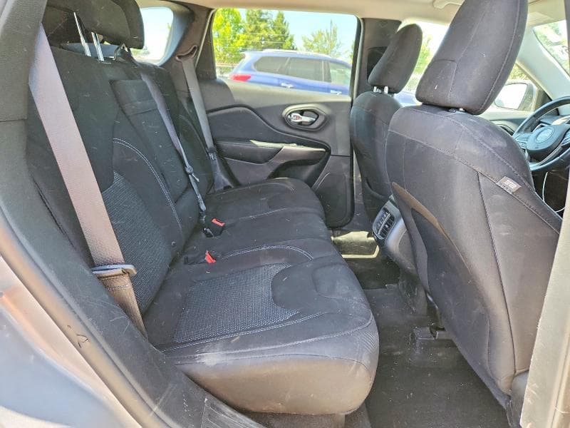 2019 JEEP CHEROKEE LATITUDE 11