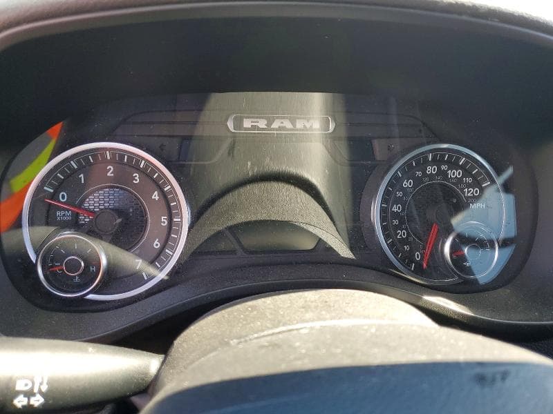 2025 RAM 1500 BIG HORN 9