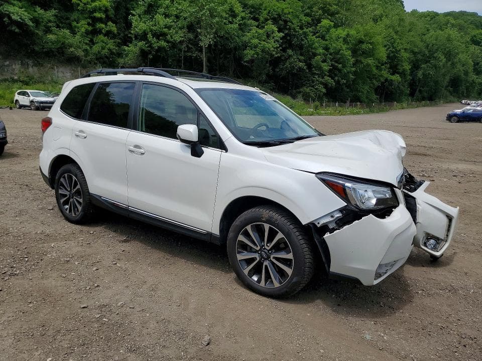 2017 SUBARU FORESTER 2.0XT TOURING 4