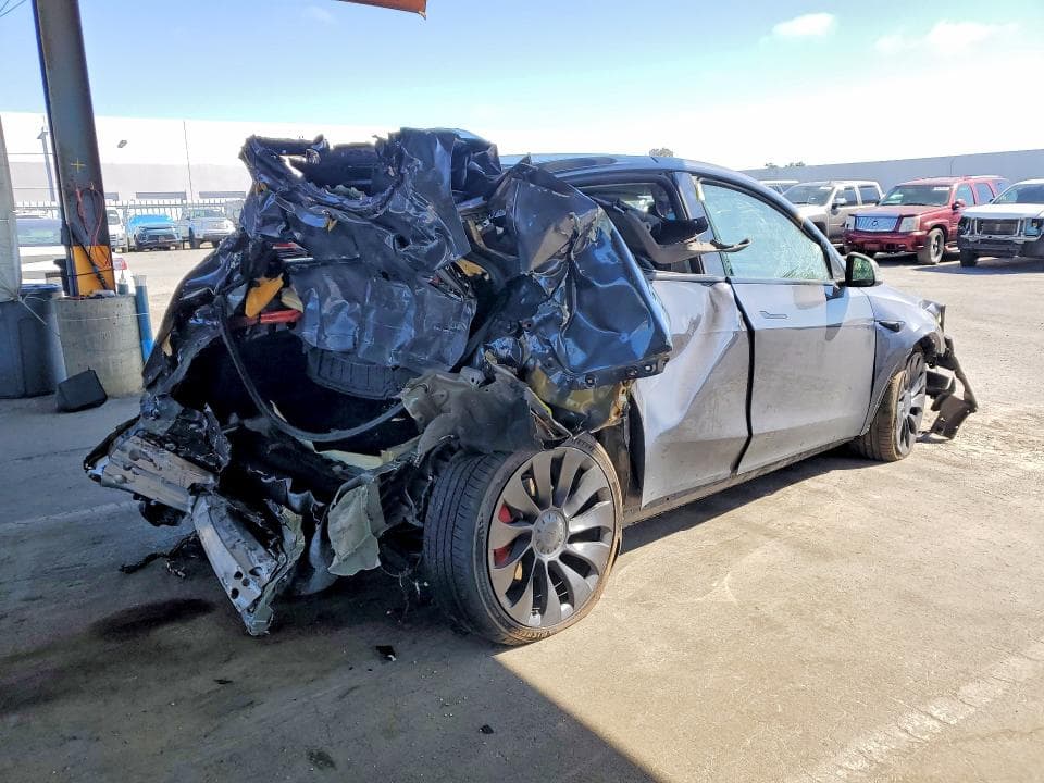 2022 TESLA MODEL Y 3