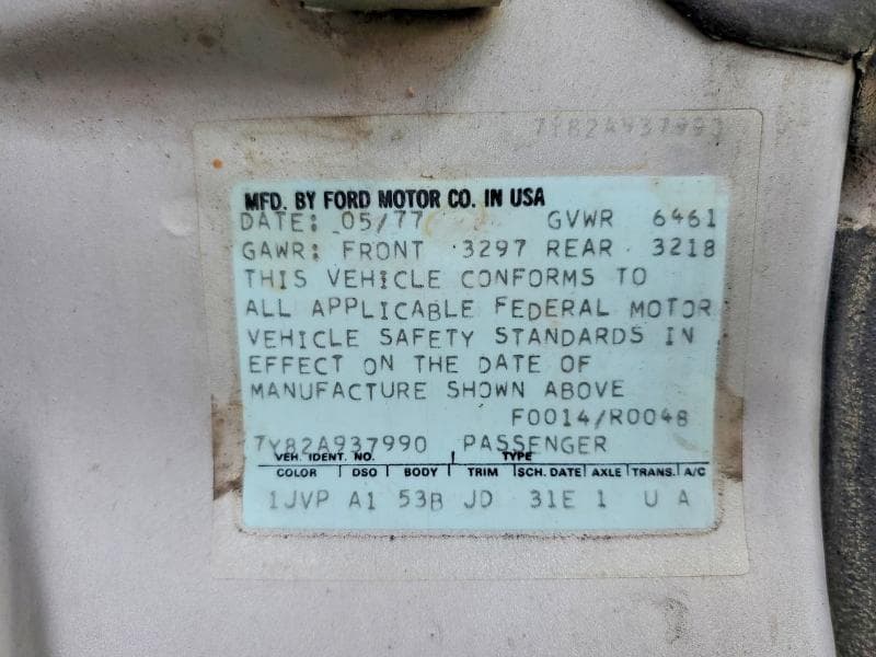 1977 LINCOLN CONTINENTAL TOWN CA 12