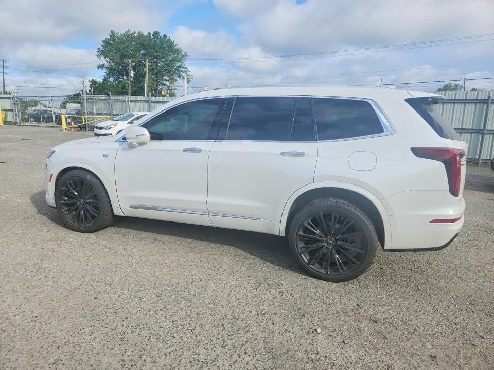 2021 CADILLAC XT6 PREMIUM LUXURY 2