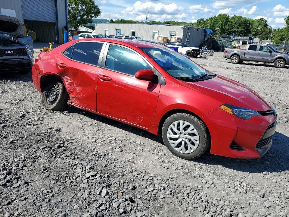 2017 TOYOTA COROLLA LE 4