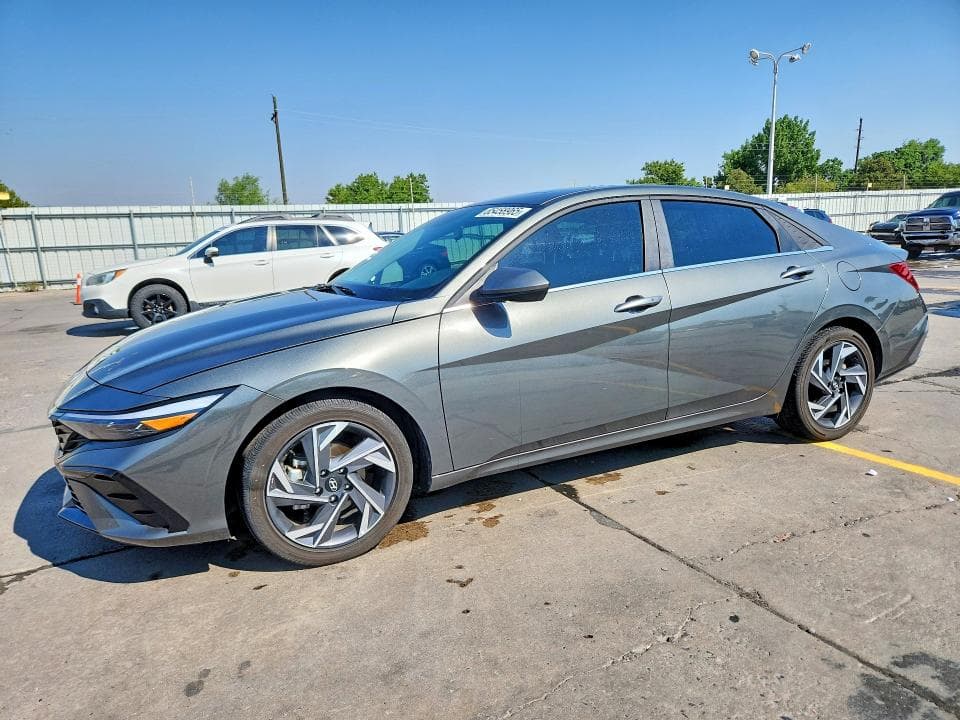 2025 HYUNDAI ELANTRA SEL - 1