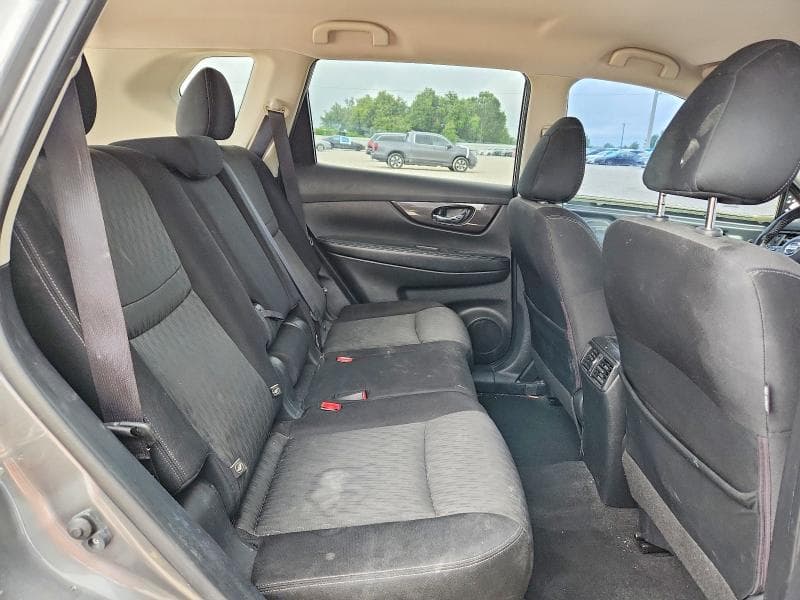 2020 NISSAN ROGUE SV 11