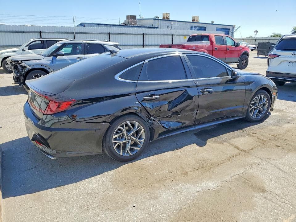 2023 HYUNDAI SONATA SEL 3