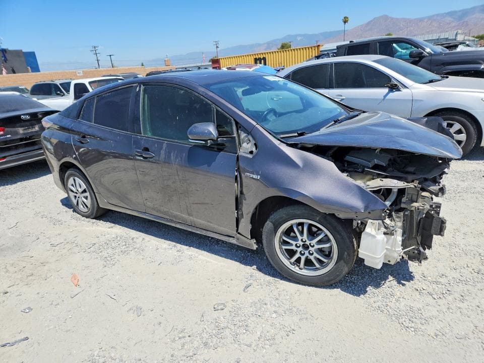 2017 TOYOTA PRIUS THREE 4