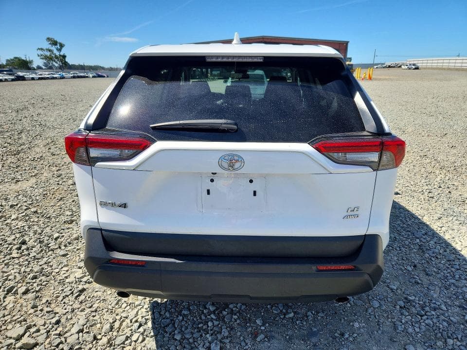 2024 TOYOTA RAV4 LE 6
