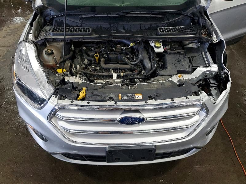 2019 FORD ESCAPE SE 12