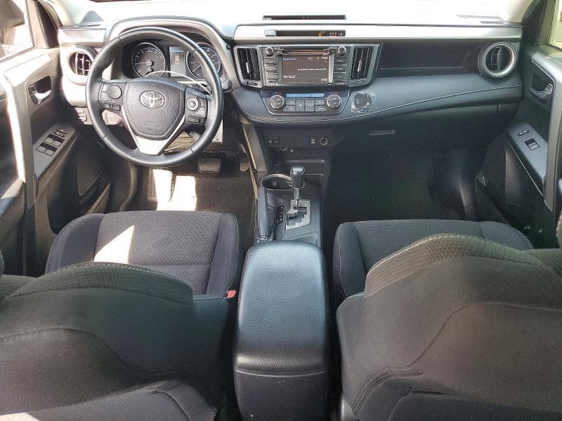 2017 TOYOTA RAV4 XLE 8