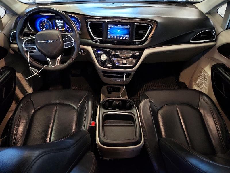 2018 CHRYSLER PACIFICA TOURING L 8