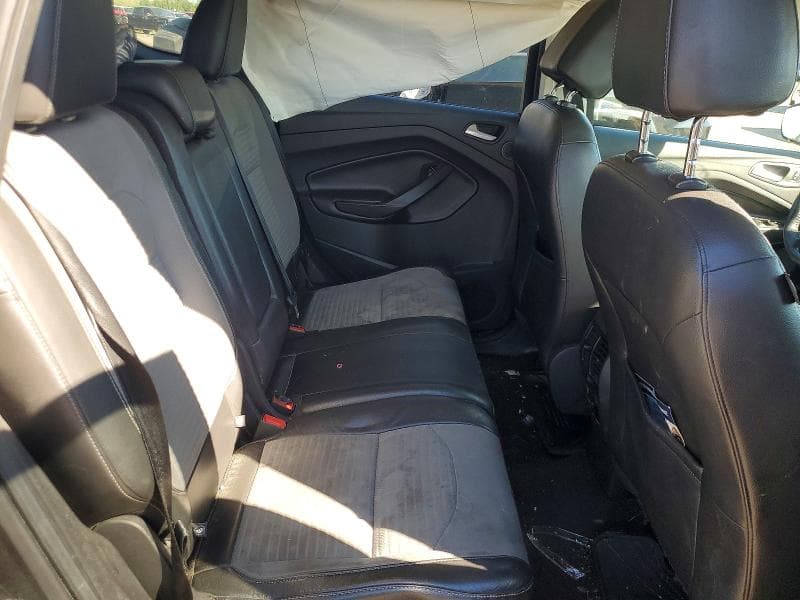 2017 FORD ESCAPE SE 11