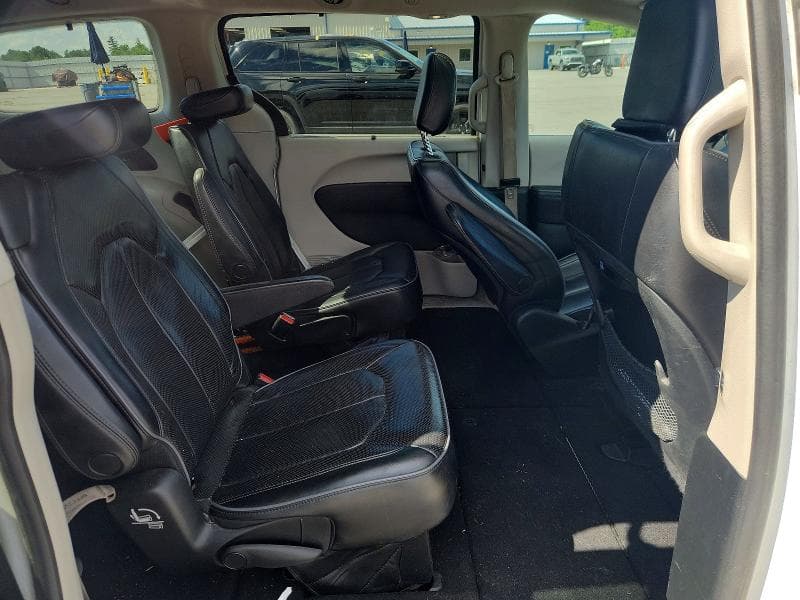 2017 CHRYSLER PACIFICA LIMITED 11