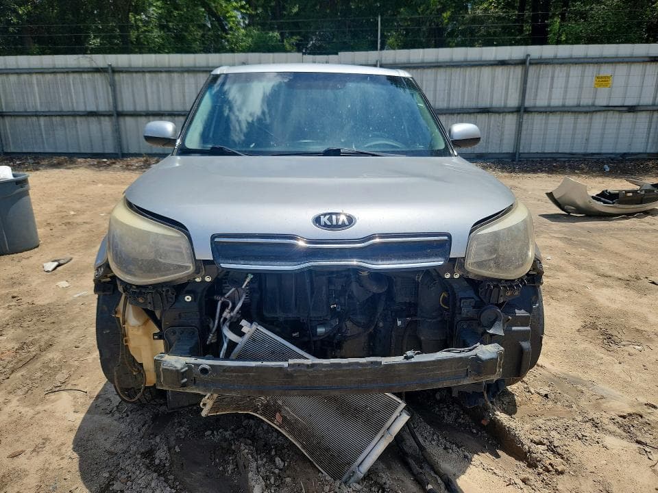 2019 KIA SOUL + 5