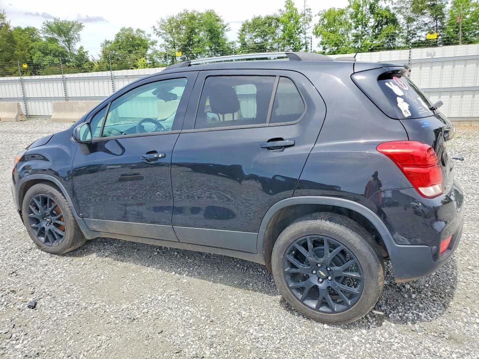 2021 CHEVROLET TRAX 1LT 2