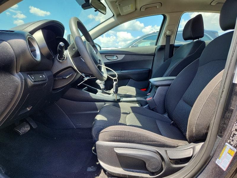 2019 KIA FORTE LXS 7