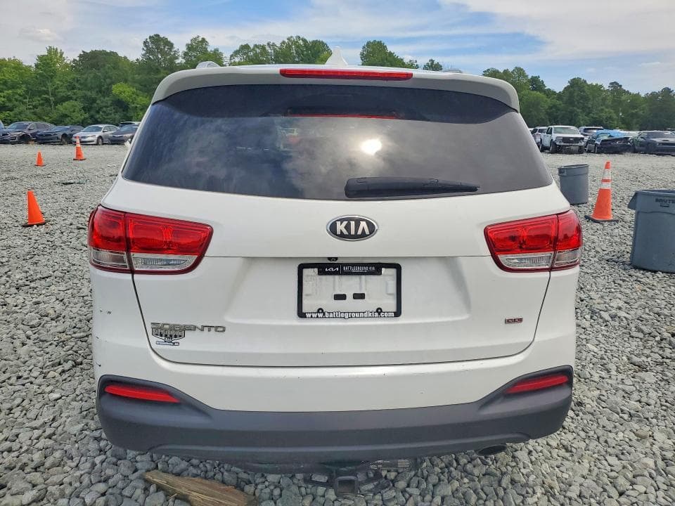 2018 KIA SORENTO LX 6
