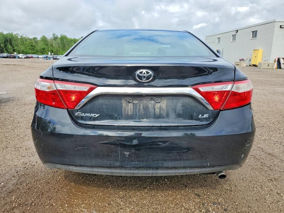 2017 TOYOTA CAMRY LE 6