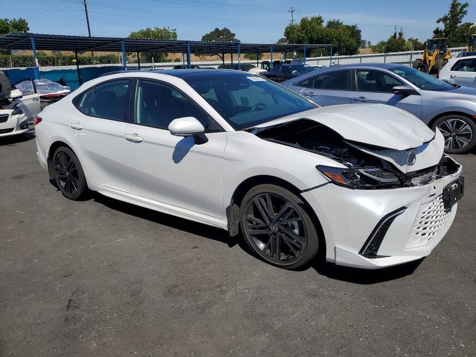 2026 TOYOTA CAMRY XSE 4
