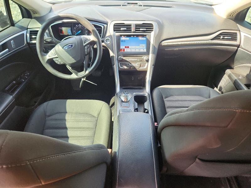 2017 FORD FUSION SE 8