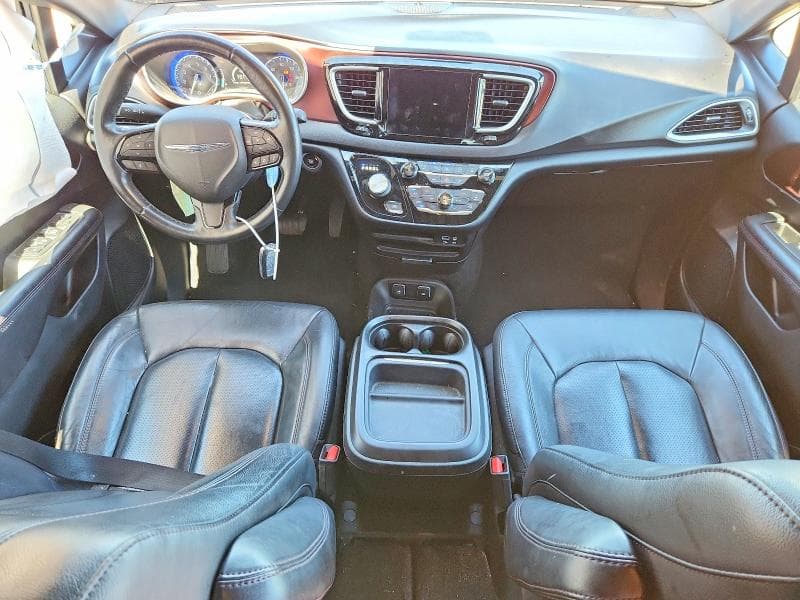 2020 CHRYSLER PACIFICA TOURING L 8