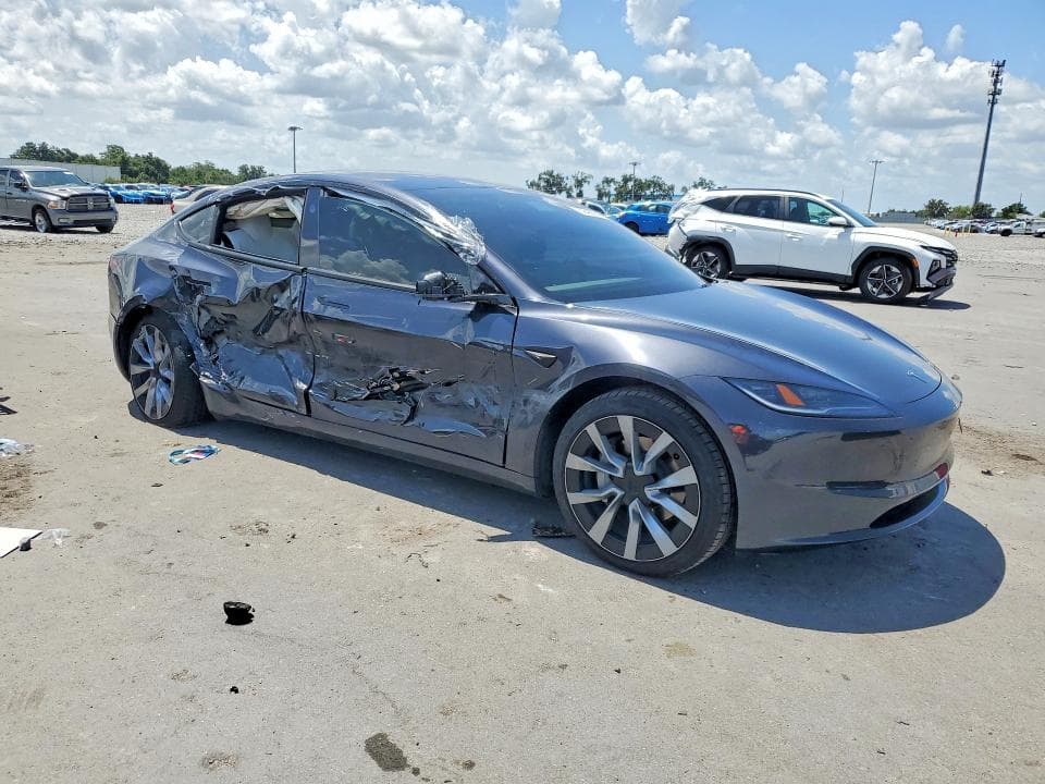 2025 TESLA MODEL 3 4