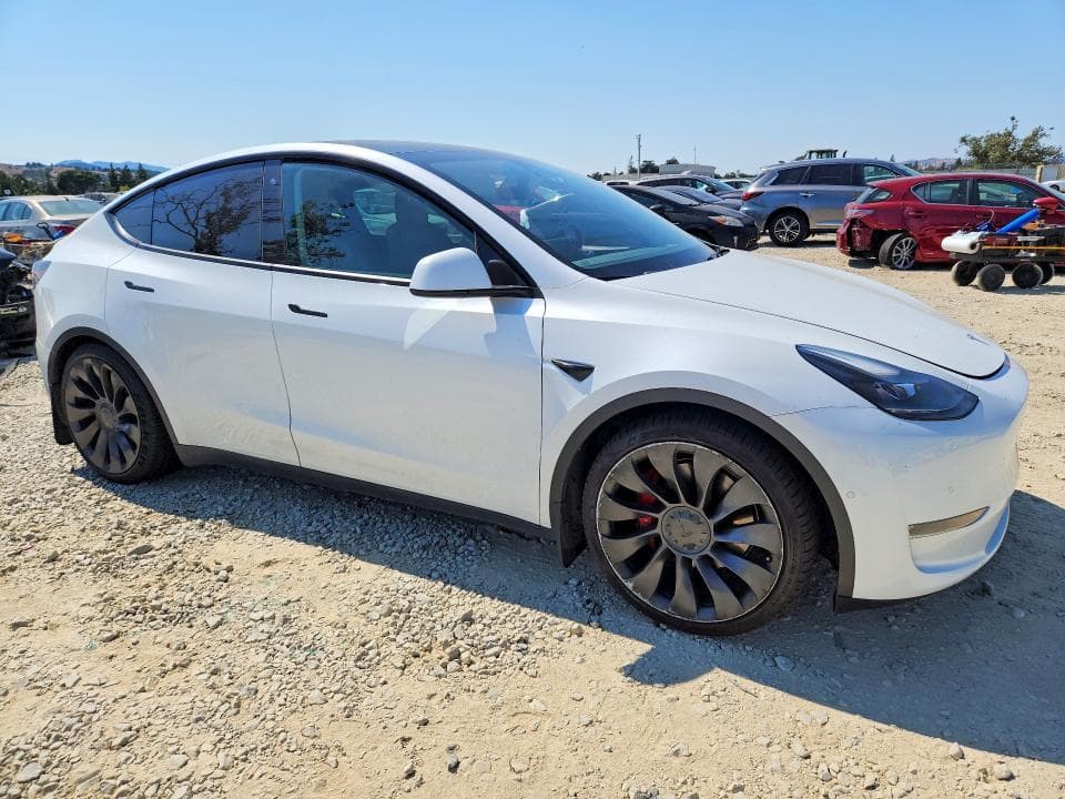 2021 TESLA MODEL Y 4