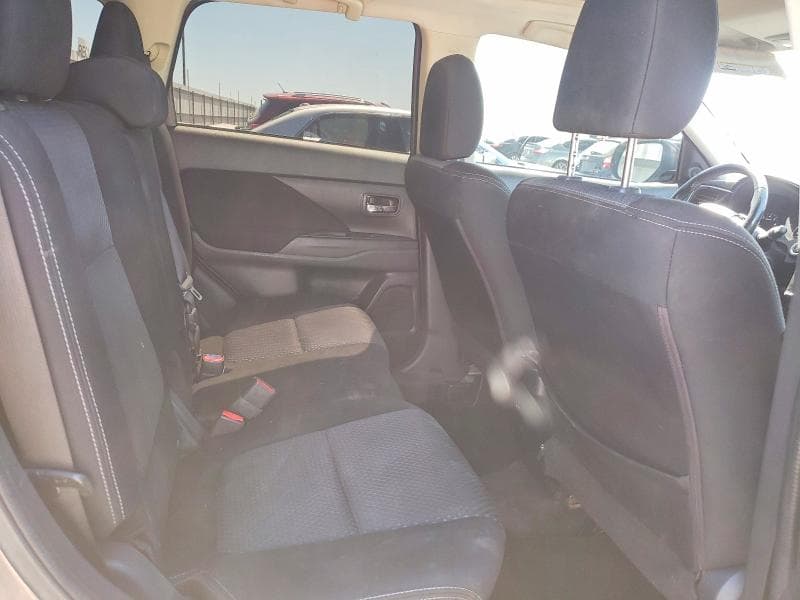 2017 MITSUBISHI OUTLANDER SE 11