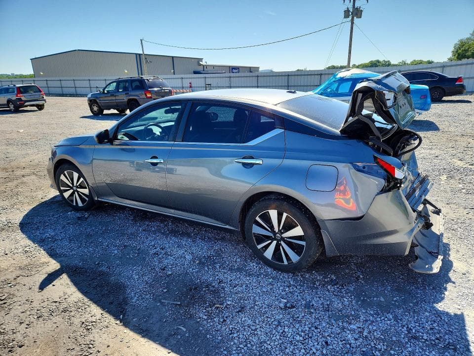 2021 NISSAN ALTIMA SV 2