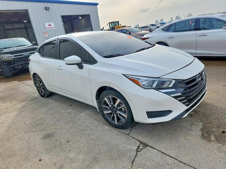 2024 NISSAN VERSA SV 4